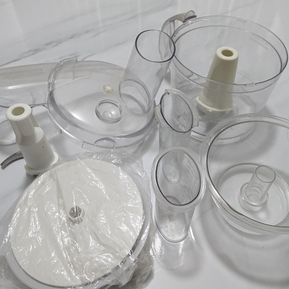 KitchenAid Food Processor Model KFP7JU Extra Accessories and Parts - Picture 4 of 8